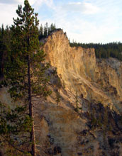 Setting sun highlights the Yellowstone Canyon