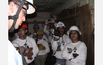 Sam Stover briefs researchers for search-and-rescue exercise.